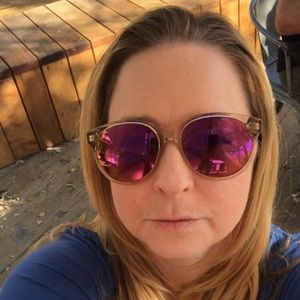 Meet your Posher, Kelli